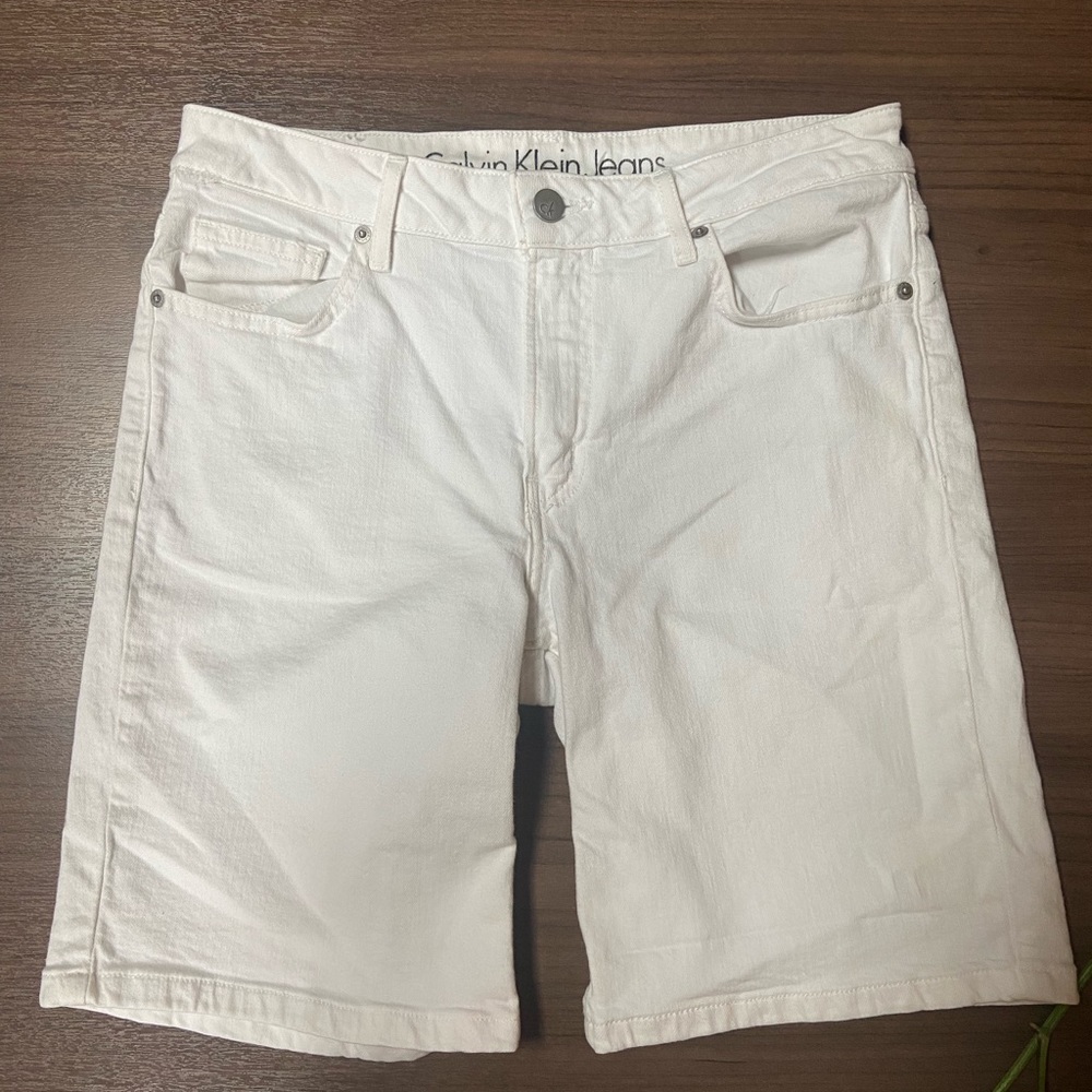 Calvin Klein jeans shorts white size 8